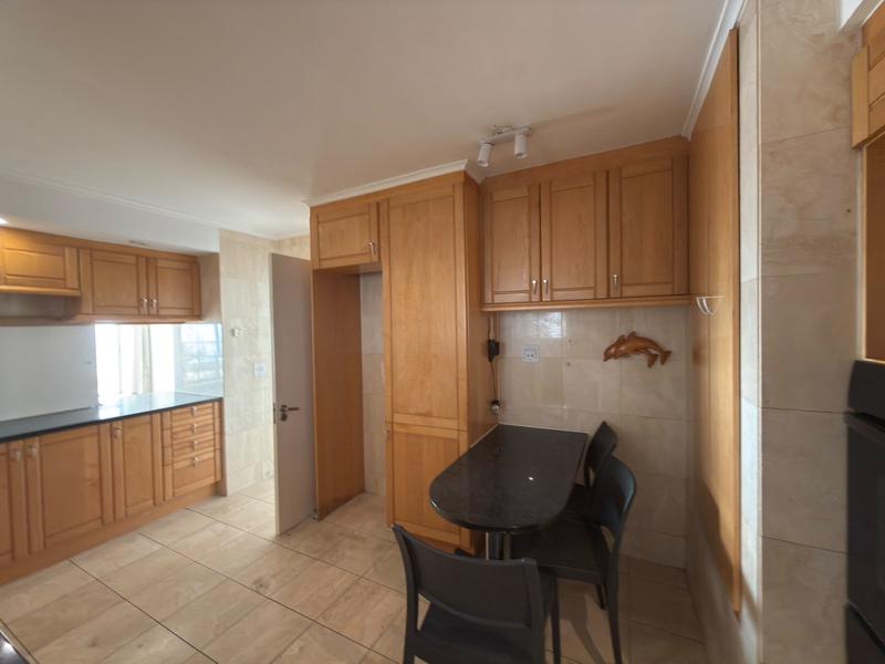 To Let 3 Bedroom Property for Rent in Sea Point Western Cape